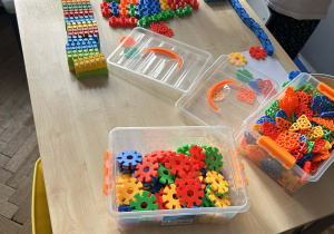 Uczniowie podczas zajęć