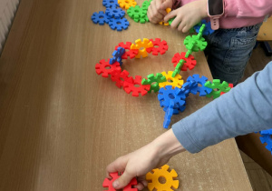 Uczniowie podczas zajęć