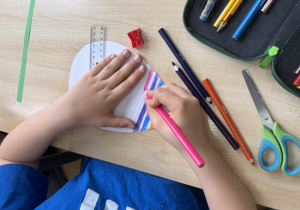 Przygotowywanie pracy plastycznej