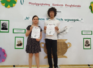 V Międzyszkolny Konkurs Recytatorski „W garncu literackich wzruszeń”