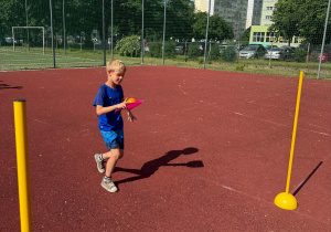 Uczniowie podczas zabaw z okazji Dnia Dziecka