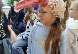 Uczniowie klasy 5a w Teatrze Nowym.