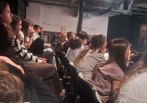 Klasa 7b w Teatrze Małym w Manufakturze