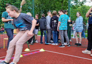 Zawody sportowe - skok w dal