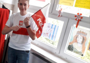 Uczeń z polską flagą