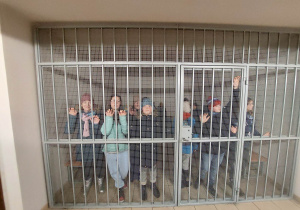 Uczniowie w areszcie