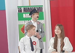 Uczeń jako Józef Piłsudski.