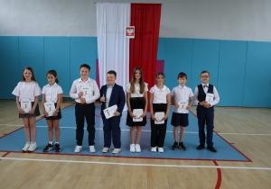 Wyróżnieni uczniowie z klasy 4b