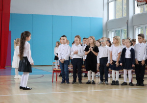Występ najmłodszych uczniów naszej szkoły.