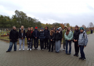 Wolontariusze biorący udział w akcji Światełko Pamięci.